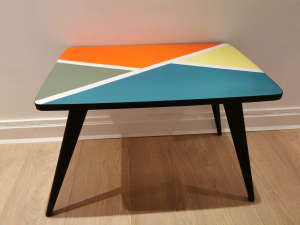 Table basse pied compas relookée_Art4Design_Pauline Godard